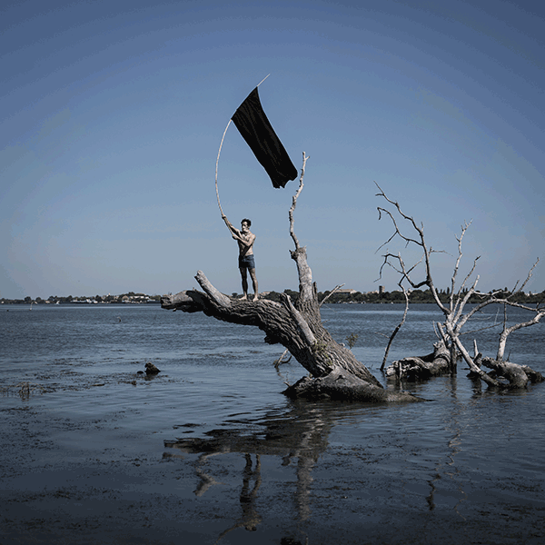 L’île © Yohanne Lamoulère – Tendance Floue Image