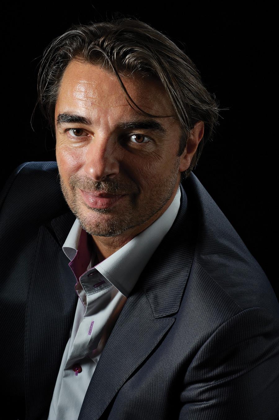 ERIC-HELEN-LOUIS-Photo-M.-BARTHELEMY.jpg