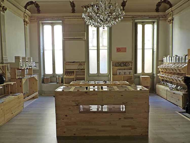 boutik av ouvert A.Mendelsohn reduc