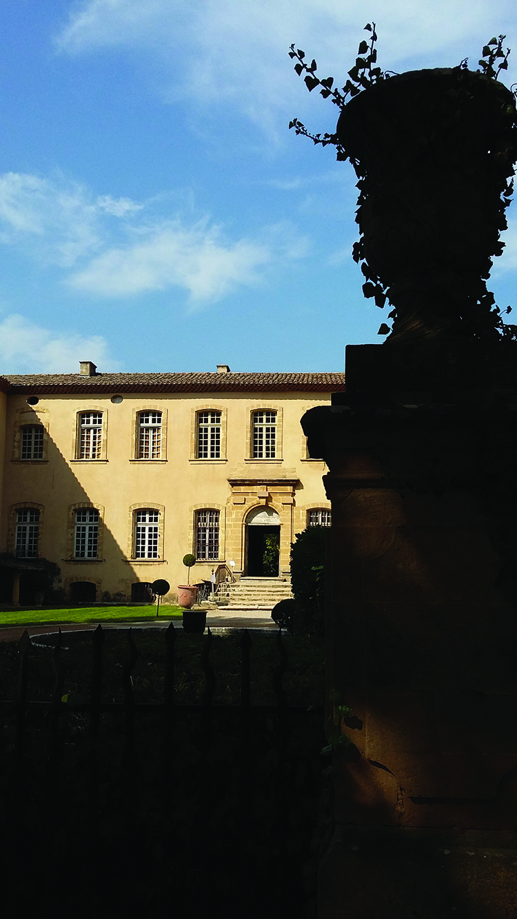 chateau pioline 1