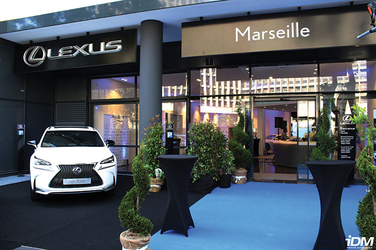 lexus