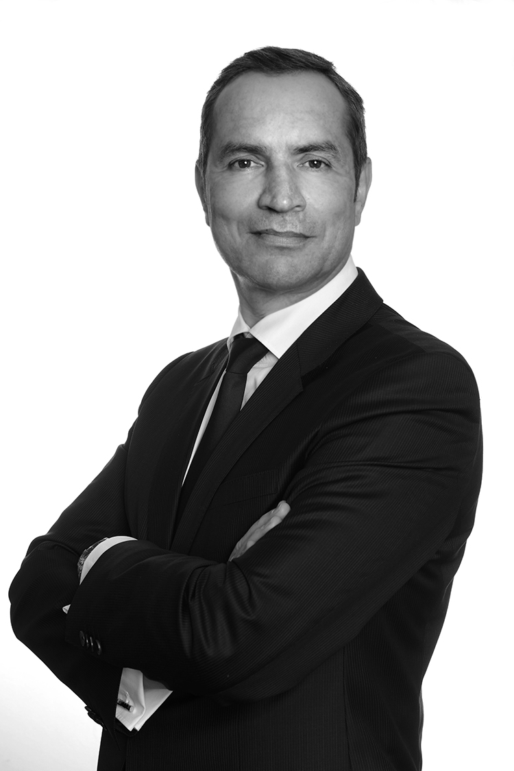 vv Robert Dambo
