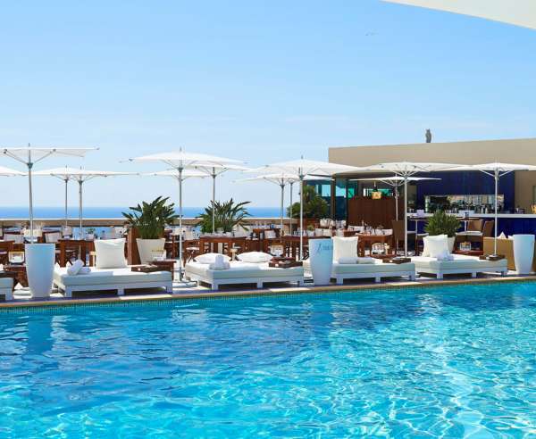 Ne loupez pas un des dîners étoilés du Nikki Beach at Fairmont Monte Carlo et du Nikki Beach Saint-Tropez