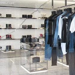 Saint Laurent