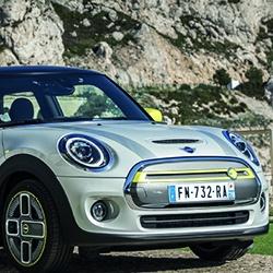 Girl « électrique » power