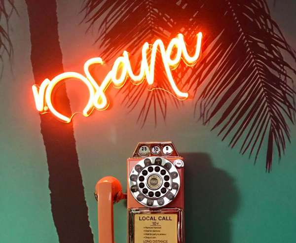 Installez-vous au Rosana, le nouveau restaurant cannois à l’esprit californien qui met de la joie dans vos assiettes