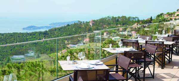 Prendre le large aux Terrasses d’Eze