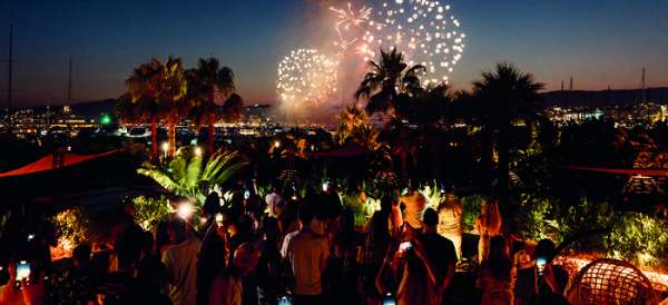 Les soirées Fireworks du Cloud Nine by Bâoli Cannes