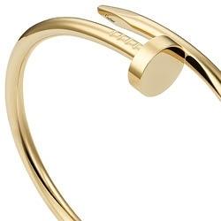 Au poignet de ces messieurs