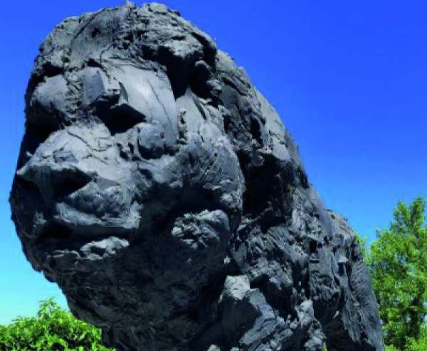 Explorez en famille les sculptures animalières monumentales du village de Mougins