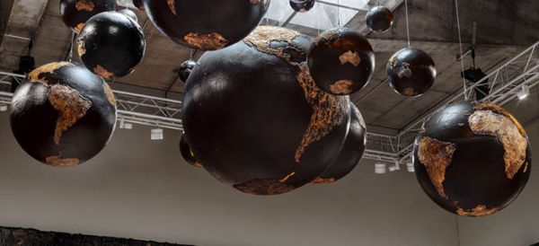 Mark Bradford chez Hauser &amp; Wirth Monaco