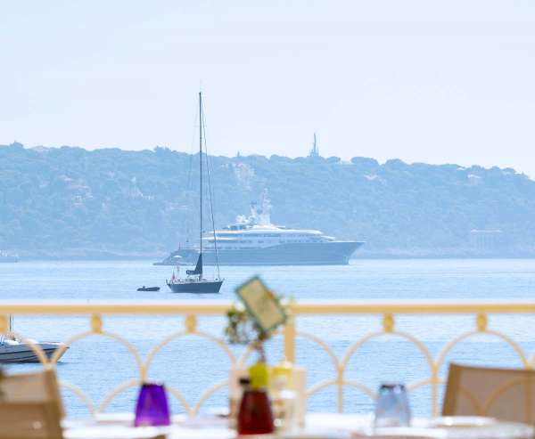 Le Blue Bay et Las Brisas, les restaurants du Monte-Carlo Bay Hotel &amp; Resort vous attendent pour fêter un été très « caliente » !