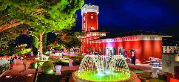 Le classique au milieu des vignes de Crémat