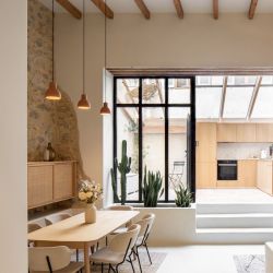 Rénovation d’un local  en logement à patio, Cannes