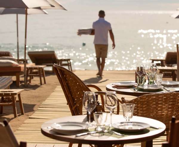 Retrouvez l’esprit originel de Saint-Tropez à La Réserve à la Plage