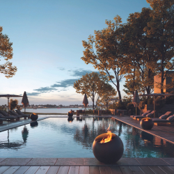 Tous le monde dehors !