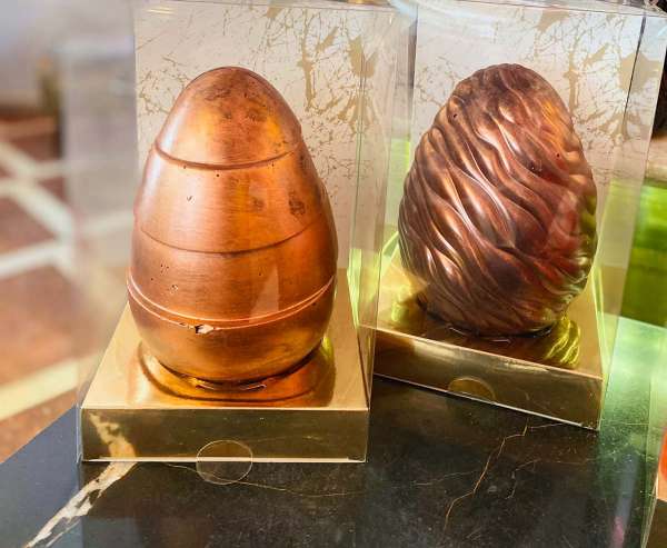Optez pour les "Moulages Oeufs" en chocolat de Nicolas Gouiller, chef pâtissier du Rampoldi à Monaco