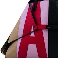 Akris