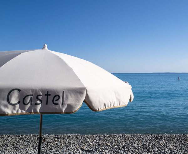 Venez découvrir le nouveau décor de Castel Plage, à Nice