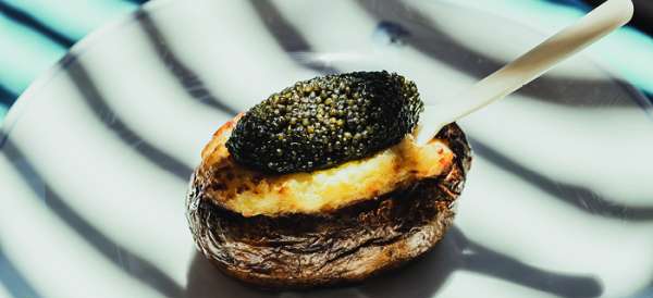 Les saveurs iodées de Caviar Kaspia à Saint-Tropez
